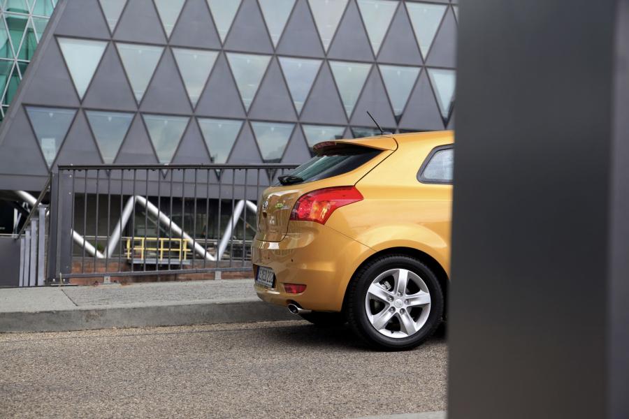  Kia pro_cee&rsquo;d EcoDynamics 2011 года  (фото 4 из 133)